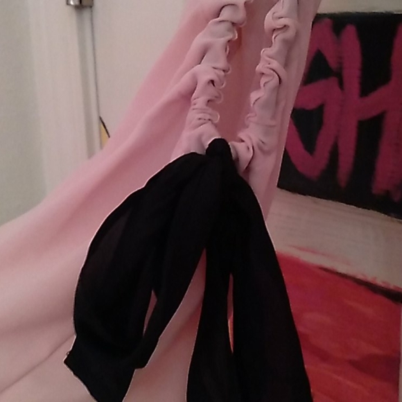 Pink blouse - Picture 2 of 4